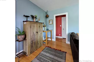 7523 SE Washington St, Portland, OR 97215 - Photo 15