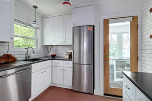 7523 SE Washington St, Portland, OR 97215 - Photo 13