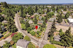 7523 SE Washington St, Portland, OR 97215 - Photo 35