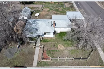 530 W A St, Burns, OR 97720 - Photo 17