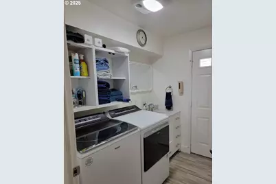 530 W A St, Burns, OR 97720 - Photo 11