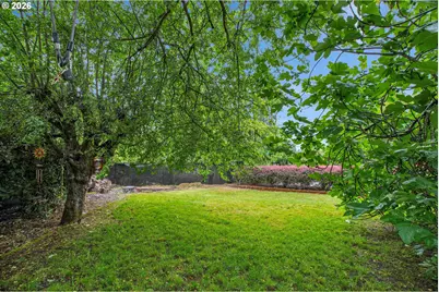 6433 NE Durham Ave, Portland, OR 97211 - Photo 5