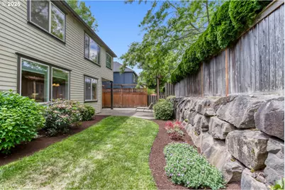 7185 SW Fallen Leaf St, Wilsonville, OR 97070 - Photo 47