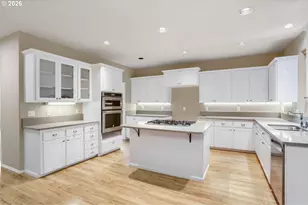 7185 SW Fallen Leaf St, Wilsonville, OR 97070 - Photo 9