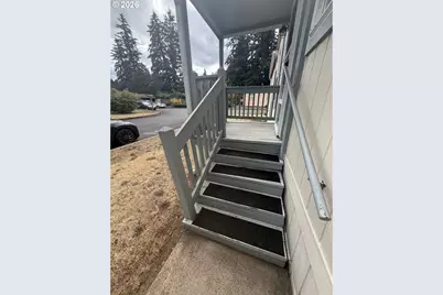 13451 SE Raymond St, Portland, OR 97236 - Photo 5