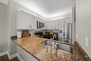 614 S Nevada St, Portland, OR 97219 - Photo 7