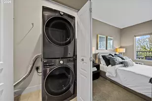 614 S Nevada St, Portland, OR 97219 - Photo 15