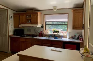 1517 NE Newton Creek Dr, Roseburg, OR 97470 - Photo 9