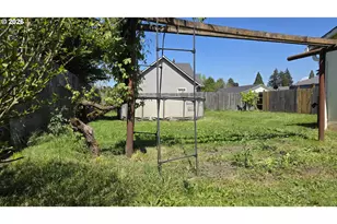 3801 Dove Ln, Eugene, OR 97402 - Photo 29