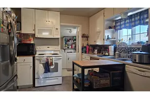 3801 Dove Ln, Eugene, OR 97402 - Photo 13