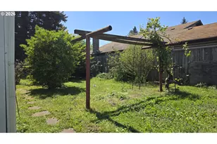 3801 Dove Ln, Eugene, OR 97402 - Photo 37