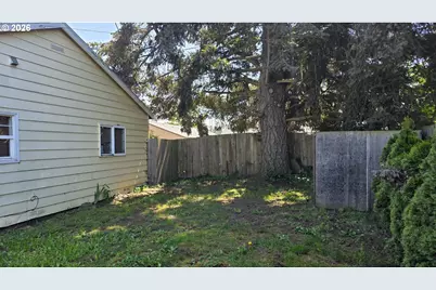 3801 Dove Ln, Eugene, OR 97402 - Photo 43