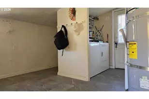 3801 Dove Ln, Eugene, OR 97402 - Photo 17