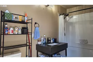 3801 Dove Ln, Eugene, OR 97402 - Photo 35