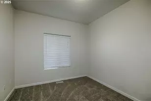 871 Mary Dr, Molalla, OR 97038 - Photo 15