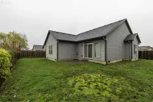 871 Mary Dr, Molalla, OR 97038 - Photo 25