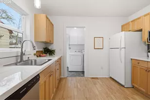 1644 N Ainsworth St, Portland, OR 97217 - Photo 13