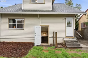 1644 N Ainsworth St, Portland, OR 97217 - Photo 31