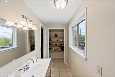 93660 McKenna Ln, Coos Bay, OR 97420 - Photo 21