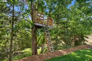 210 Pace Ave, Enterprise, OR 97828 - Photo 41
