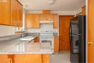 1104 SW Ivory Loop, Gresham, OR 97080 - Photo 13