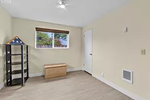 1300 Ellsworth St, Eugene, OR 97402 - Photo 11
