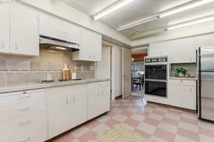 9145 SW Alpine Terrace, Portland, OR 97225 - Photo 17