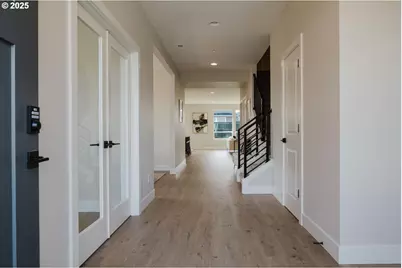 1205 S Mountain Pl, Ridgefield, WA 98642 - Photo 3