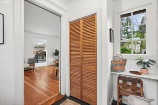 7404 SW 53rd Ave, Portland, OR 97219 - Photo 3