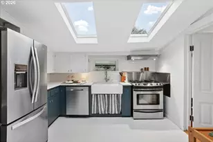 7404 SW 53rd Ave, Portland, OR 97219 - Photo 11