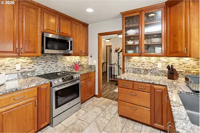 6890 SE Canyon St, Salem, OR 97317 - Photo 5