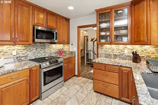 6890 SE Canyon St, Salem, OR 97317 - Photo 5