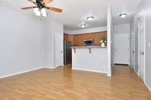 38473 Cascadia Village Dr, Sandy, OR 97055 - Photo 5