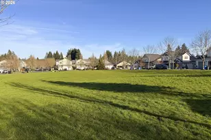 38473 Cascadia Village Dr, Sandy, OR 97055 - Photo 31