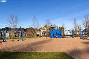 38473 Cascadia Village Dr, Sandy, OR 97055 - Photo 33