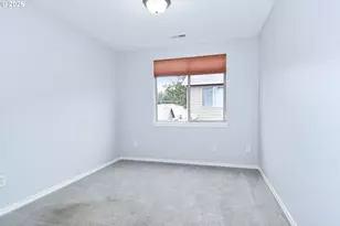38473 Cascadia Village Dr, Sandy, OR 97055 - Photo 27