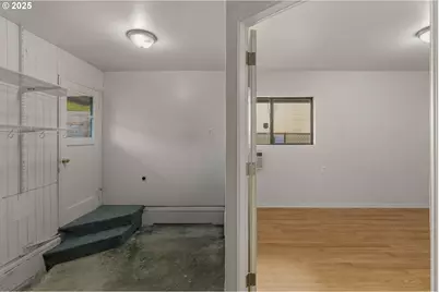 3063 SE 112th Ave, Portland, OR 97266 - Photo 23