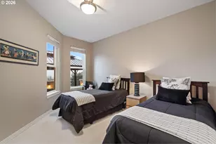 2305 NW Douglas St, Camas, WA 98607 - Photo 33