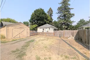 2110 1st St, La Grande, OR 97850 - Photo 41