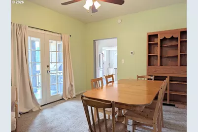 2110 1st St, La Grande, OR 97850 - Photo 9