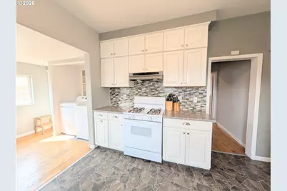 2110 1st St, La Grande, OR 97850 - Photo 13