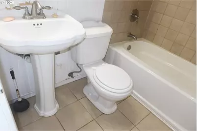 138 Maple Blvd, Wood Village, OR 97060 - Photo 13