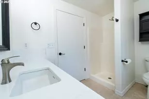 52221 Pine Forest Dr, La Pine, OR 97739 - Photo 9