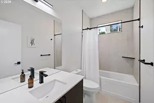 9890 N Syracuse St, Portland, OR 97203 - Photo 19
