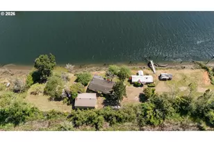 8136 Hwy 126, Florence, OR 97439 - Photo 5