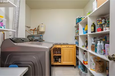 4000 Carman Dr #E-68, Lake Oswego, OR 97035 - Photo 23