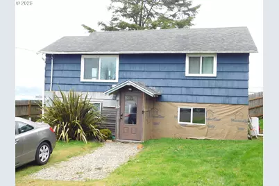 496 Hamburg Ave, Astoria, OR 97103 - Photo 1