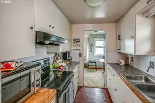 496 Hamburg Ave, Astoria, OR 97103 - Photo 23