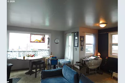 496 Hamburg Ave, Astoria, OR 97103 - Photo 7