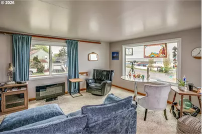 496 Hamburg Ave, Astoria, OR 97103 - Photo 25